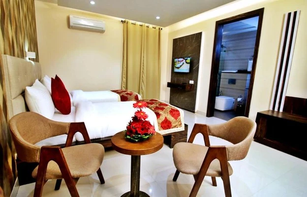 cheap hotels in pinnacle by 1589 hotels lucknow